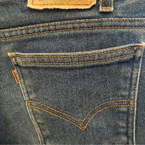 Vintage LEVI’S Blue Cropped Orange Tab Jeans Size 34 - Picture 5 of 11